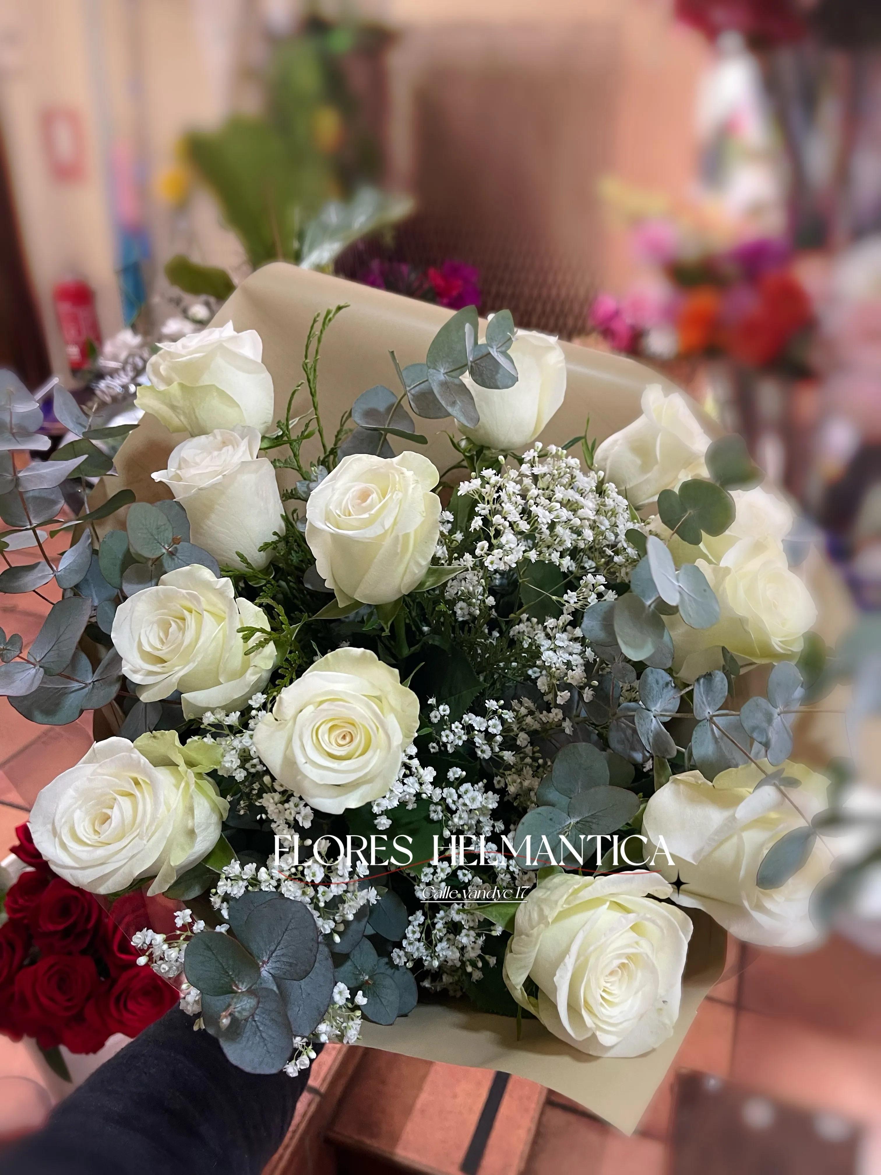 Bouquet de rosas frescas en tonos suaves — Flores Helmántica